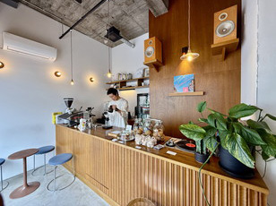 街と山 イメージ写真1